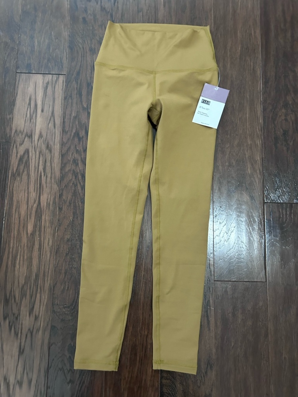 FLEO El Toro 25” Leggings Small Dark Sage